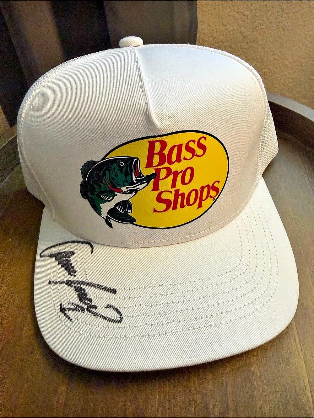 Bass Pro Shops White Mesh Trucker Hat Autographed Sign New Style 638BP-032